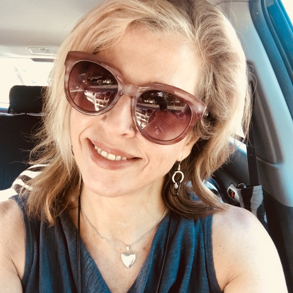 Meet your Posher, Jennifer